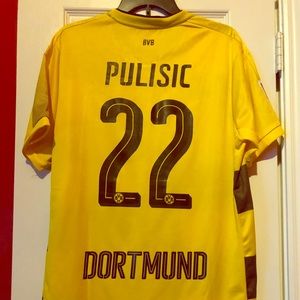 #22 Christian Pulisic Borrusia Dortmund Soccer
